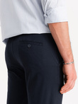 Męskie spodnie chino z ozdobną taśmą w pasie SLIM FIT – granatowe V2 OM-PACP-0118