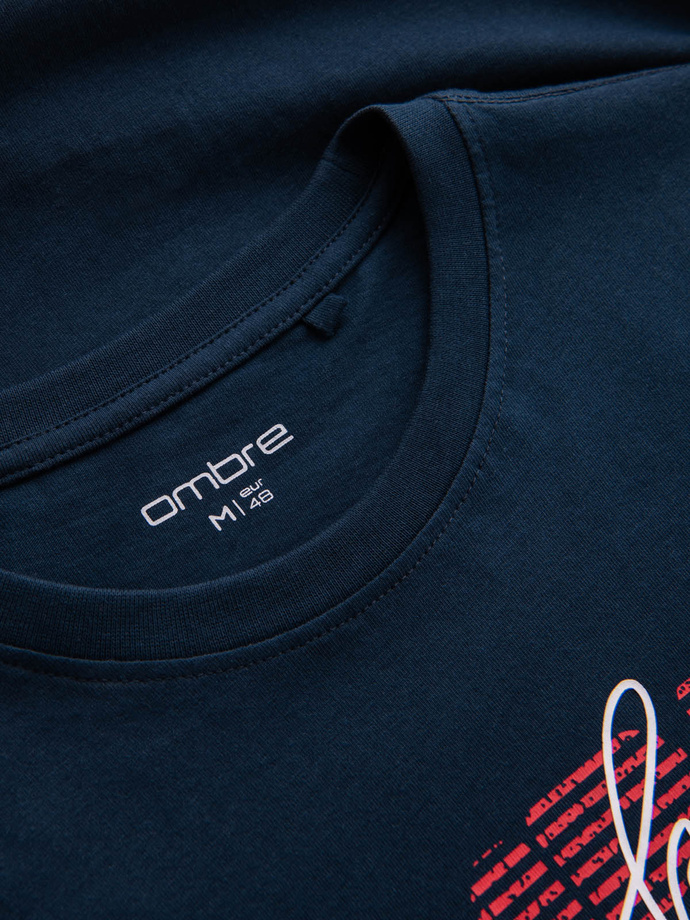 Bawełniany t-shirt męski z podwójnym printowanym logotypem – granatowy V3 OM-TSPT-0211