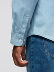 Jeansowa męska koszula z haftowaną kieszonką – jasnoniebieska V1 OM-SHDS-0181