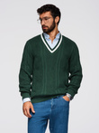 Sweter męski o splocie warkoczowym z dekoltem w serek - zielony V3 OM-SWSW-0151