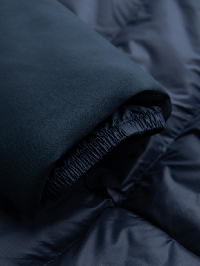 Pikowana długa męska kurtka z dużymi kieszeniami – granatowa V4 OM-JALJ-0165