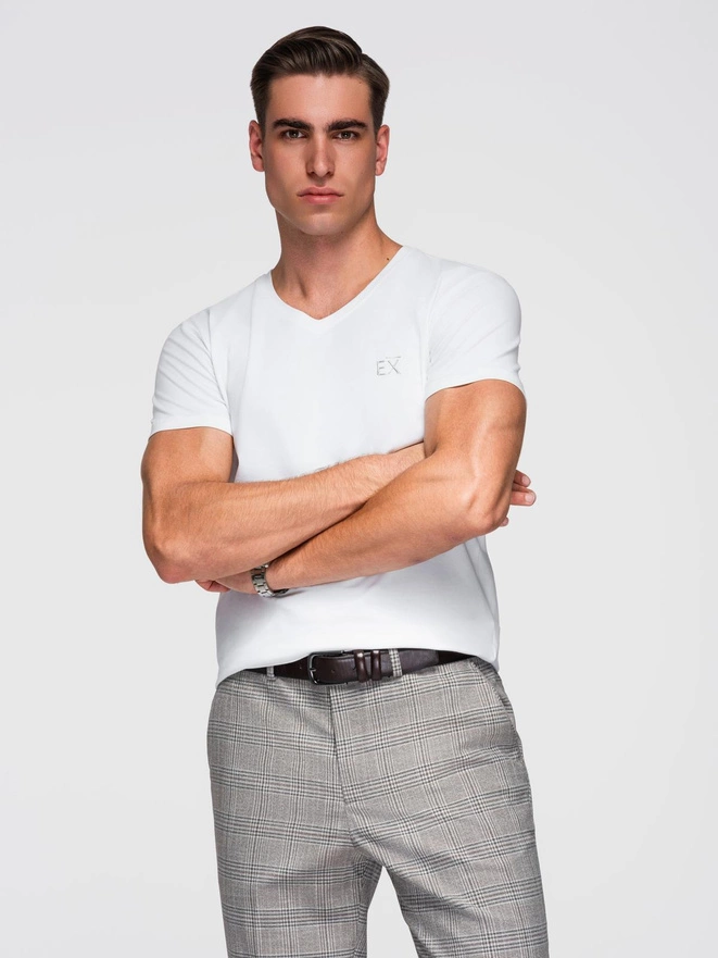 Męski t-shirt V-neck SLIM FIT z elastanem i printem – biały V2 OM-TSBC-0221