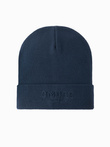 Męska czapka dzianinowa beanie z haftowanym napisem – granatowa V3 OM-ACWH-0120