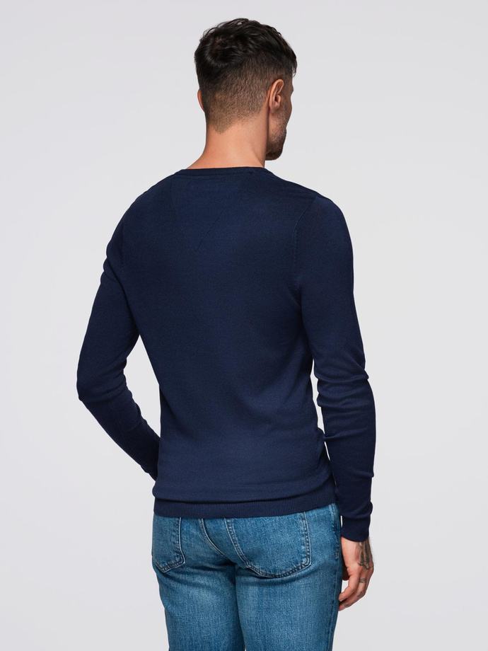 Elegancki sweter męski BASIC V-neck z wiskozą - granatowy V22 OM-SWBS-0107 (NAVY)