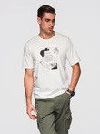 Bawełniana męska koszulka z ciekawym nadrukiem na klatce piersiowej - biała V2 OM-TSPT-0261