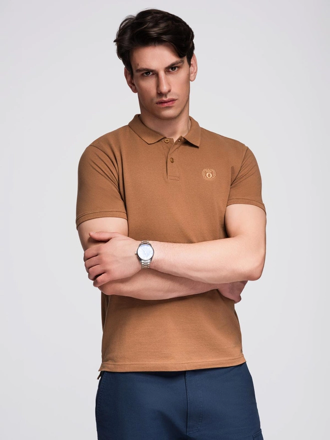 Męska koszulka polo jednokolorowa BASIC z dzianiny pique - brązowa V23 OM-POBS-0100