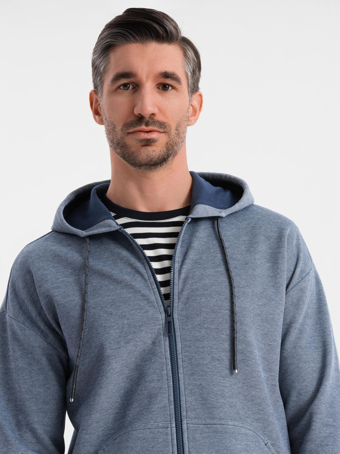 Bluza męska dresowa z kapturem o delikatnej strukturze – granatowa V2 OM-SSZP-0191