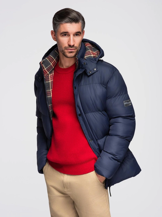 Kurtka męska puffer z podszewką w kratę – granatowa V1 OM-JAHP-0205