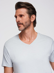 Klasyczna męska bawełniana koszulka z dekoltem w serek BASIC – jasnoszara V23 OM-TSBS-0237