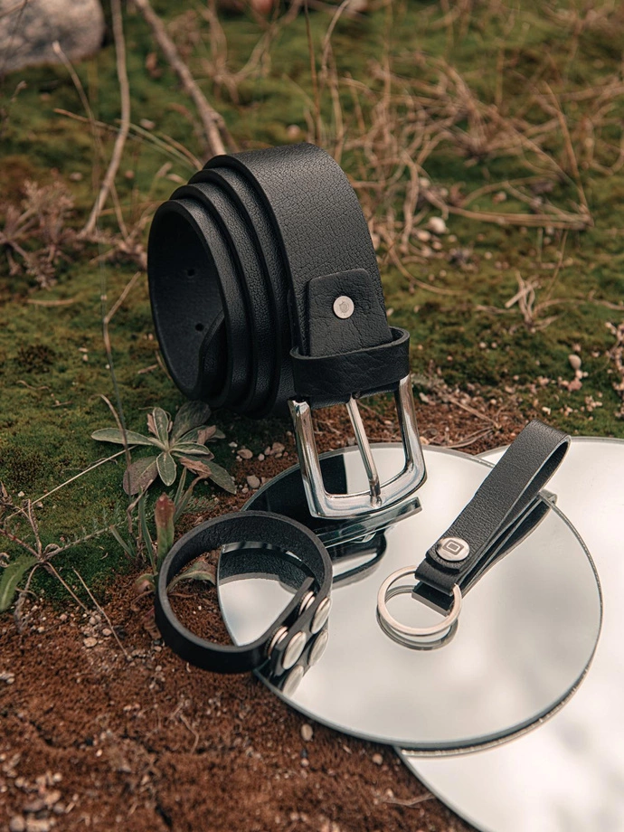 Zestaw męskich akcesoriów skórzanych pasek breloczek bransoletka - czarny V1 A852