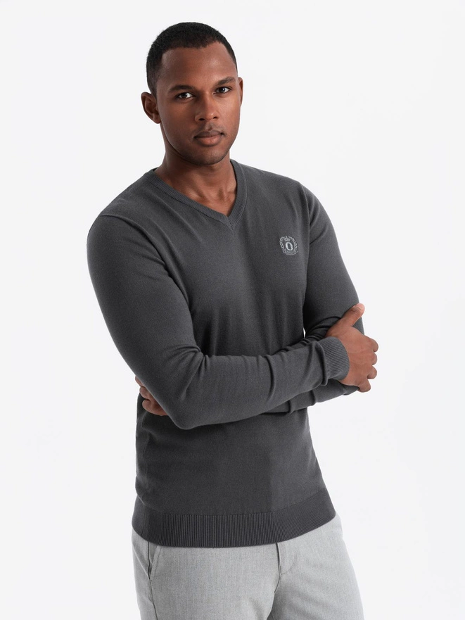 Elegancki sweter męski BASIC V-neck z wiskozą - grafitowy V17 OM-SWBS-0107