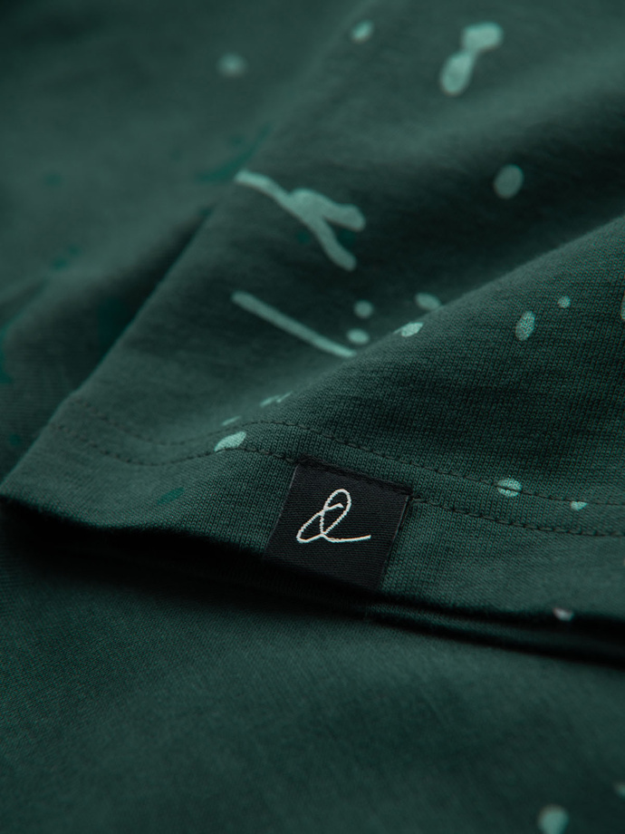 Męski t-shirt z nadrukiem i okrągłym dekoltem – zielony V3 OM-TSFP-0187