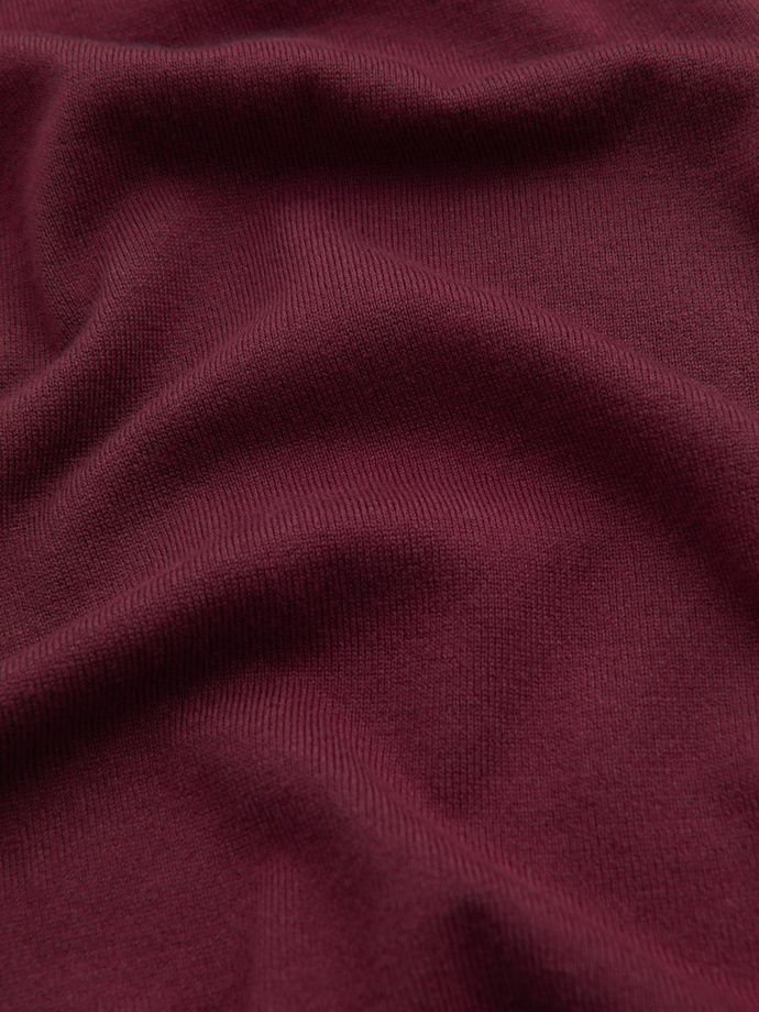 Sweter klasyczny męski z wiskozą BASIC z okrągłym dekoltem – bordowy V11 OM-SWBS-0106
