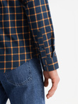Męska flanelowa koszula w kratę SLIM FIT - granatowo-pomarańczowa V1 OM-SHCS-0145