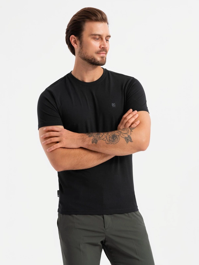 Męska koszulka z okrągłym dekoltem i logotypem SLIM FIT – czarna V3 OM-TSCT-0220