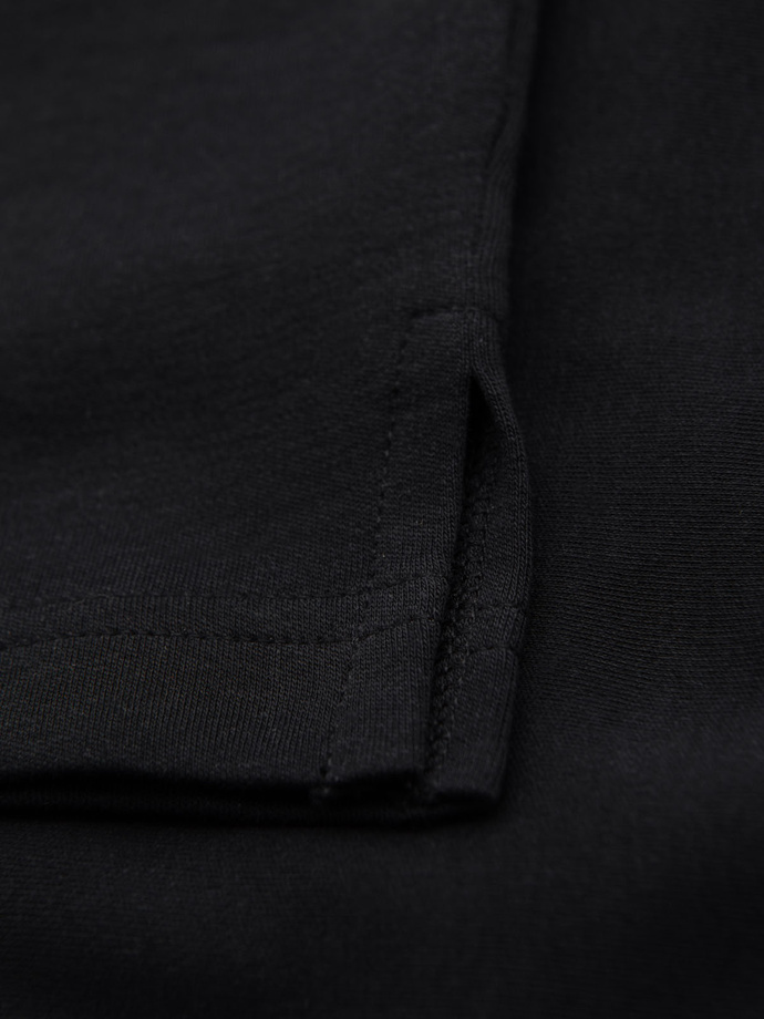 Koszulka męska polo z dekoltem na zamek - czarna V6 OM-POSS-0148