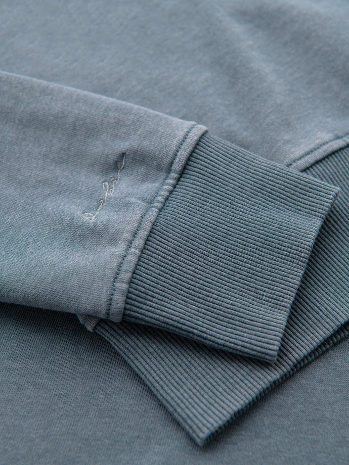 Washowana bluza męska z ozdobnym przeszyciem przy dekolcie - jasnoniebieska V3 OM-SSDS-0131