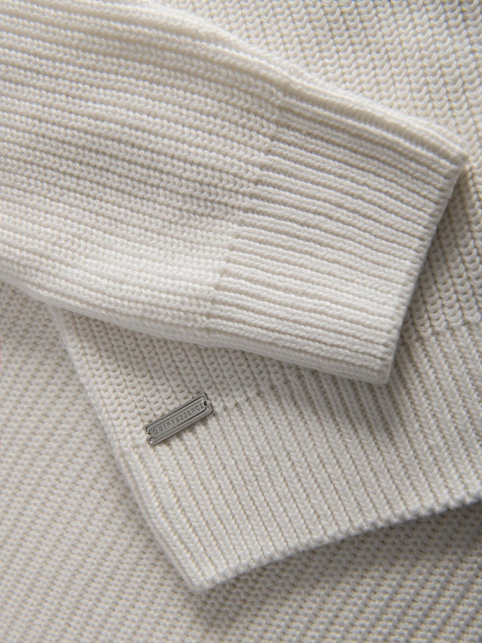 Klasyczny sweter męski z golfem z bawełny - biały V3 OM-SWTN-0162
