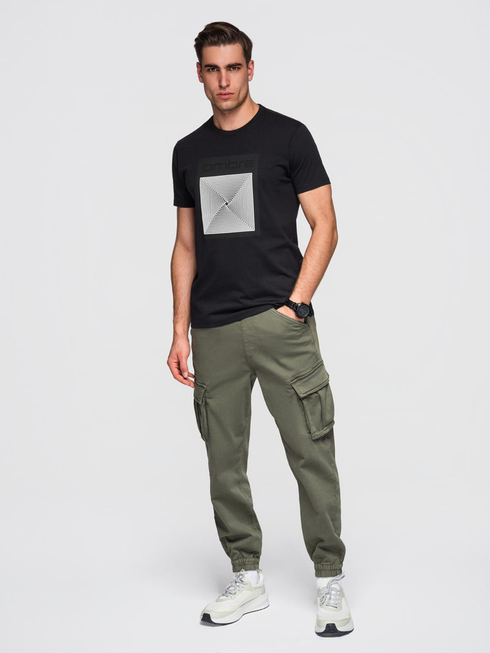 Męska koszulka bawełniana z geometrycznym nadrukiem - czarna V1 OM-TSPT-0260