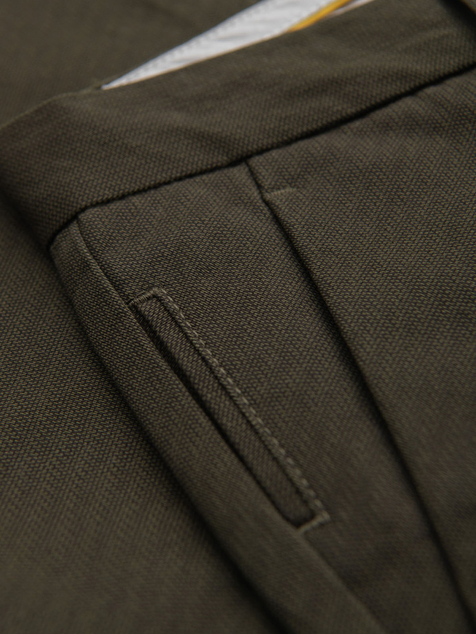 Męskie spodnie chino REGULAR FIT z delikatną strukturą – ciemnozielone V4  OM-PACP-0184