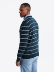 Casualowy męski sweter w poziome paski – granatowy V1 OM-SWSW-0143