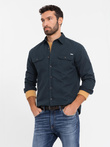 Koszula męska bawełniana REGULAR FIT z kieszeniami zapinanymi na guziki - granatowa V3 OM-SHCS-0146