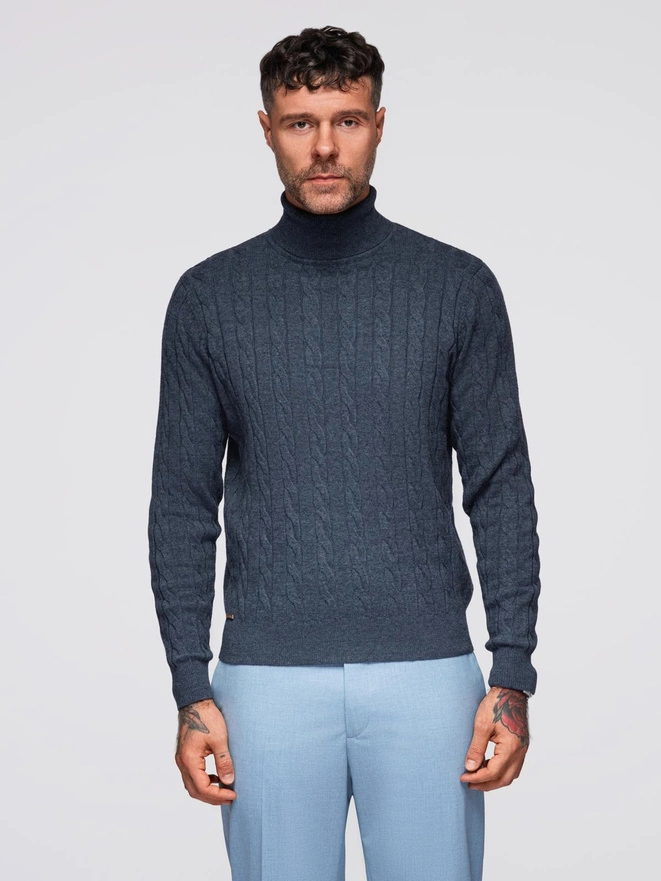 Męski sweter golf z warkoczowym splotem – granatowy V3 OM-SWTN-0157