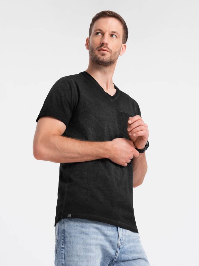 Męski t-shirt V-neck o pręgowanej strukturze z kieszonką – czarny V6 OM-TSCT-22SS-002