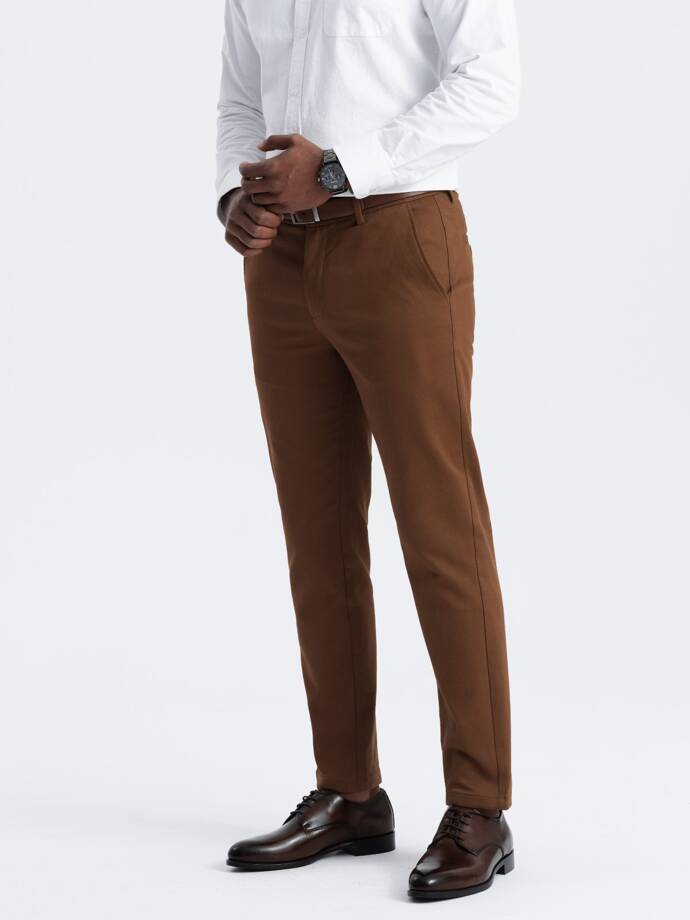 Spodnie męskie chino SLIM FIT z delikatną teksturą - karmelowe V3 OM-PACP-0190