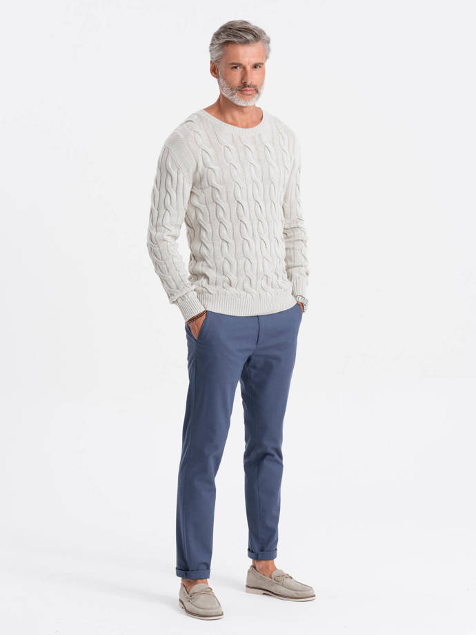 Sweter męski z warkoczowym splotem E195 - biały
