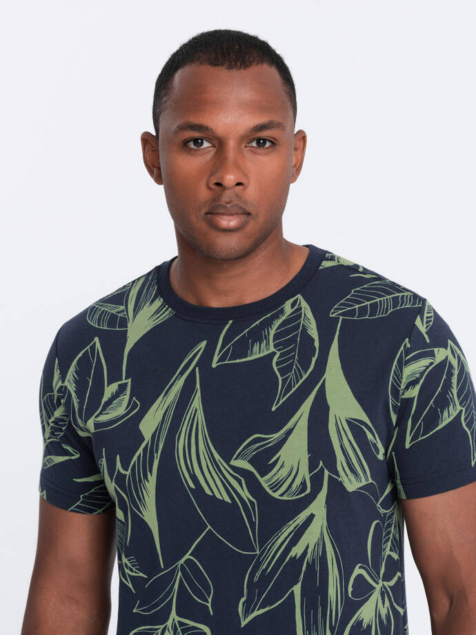 T-shirt męski fullprint w kontrastowe liście - granatowy V5 OM-TSFP-0180